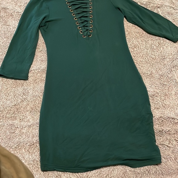 Emerald Green Dress - Picture 2 of 3